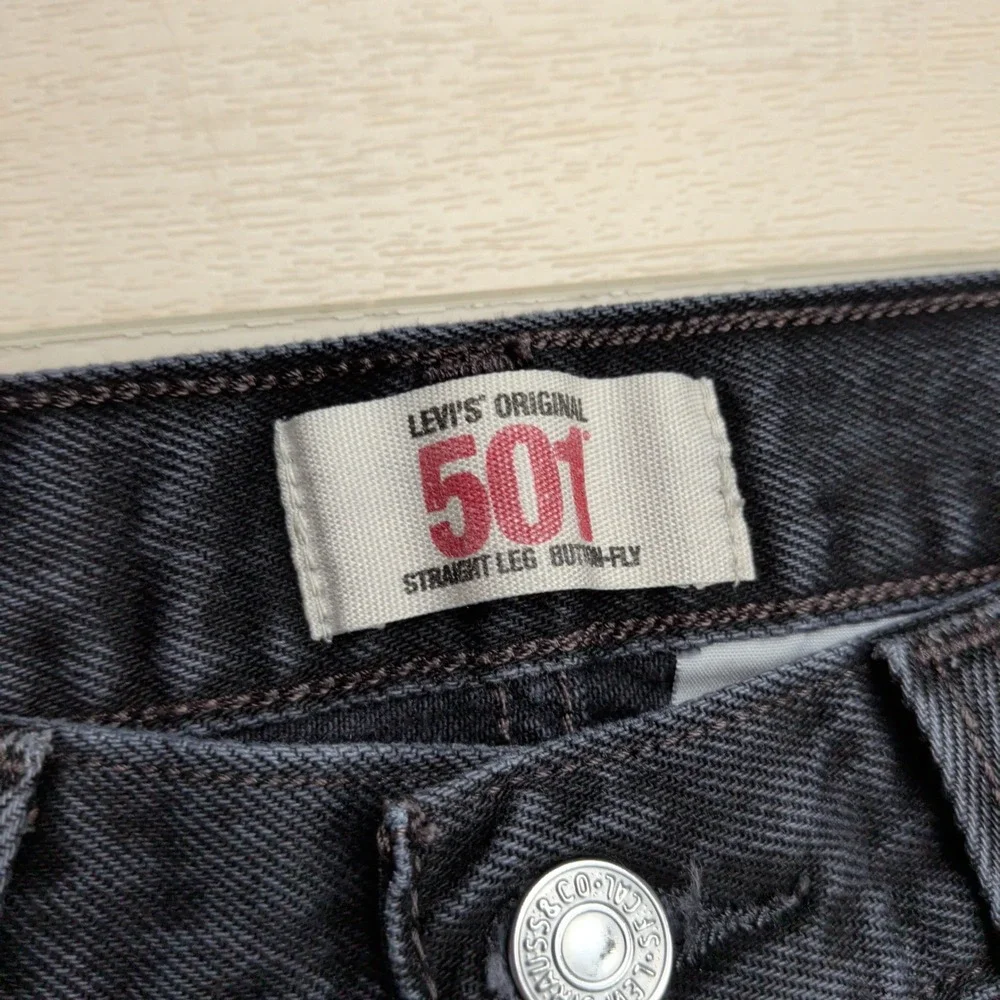 Levis 501 Original Straight Leg Jeans Mens 33x34 (Fits 30x33) Black Denim